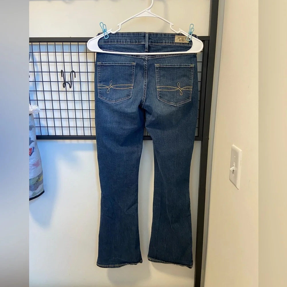 EUC |‎ Levi’s women’s bootcut jeans — size 4